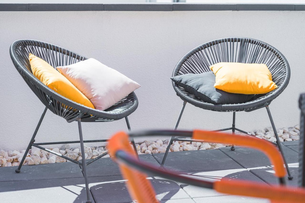 Golden Home With Barbecue, Yoga, Football Table Sinsheim Bagian luar foto
