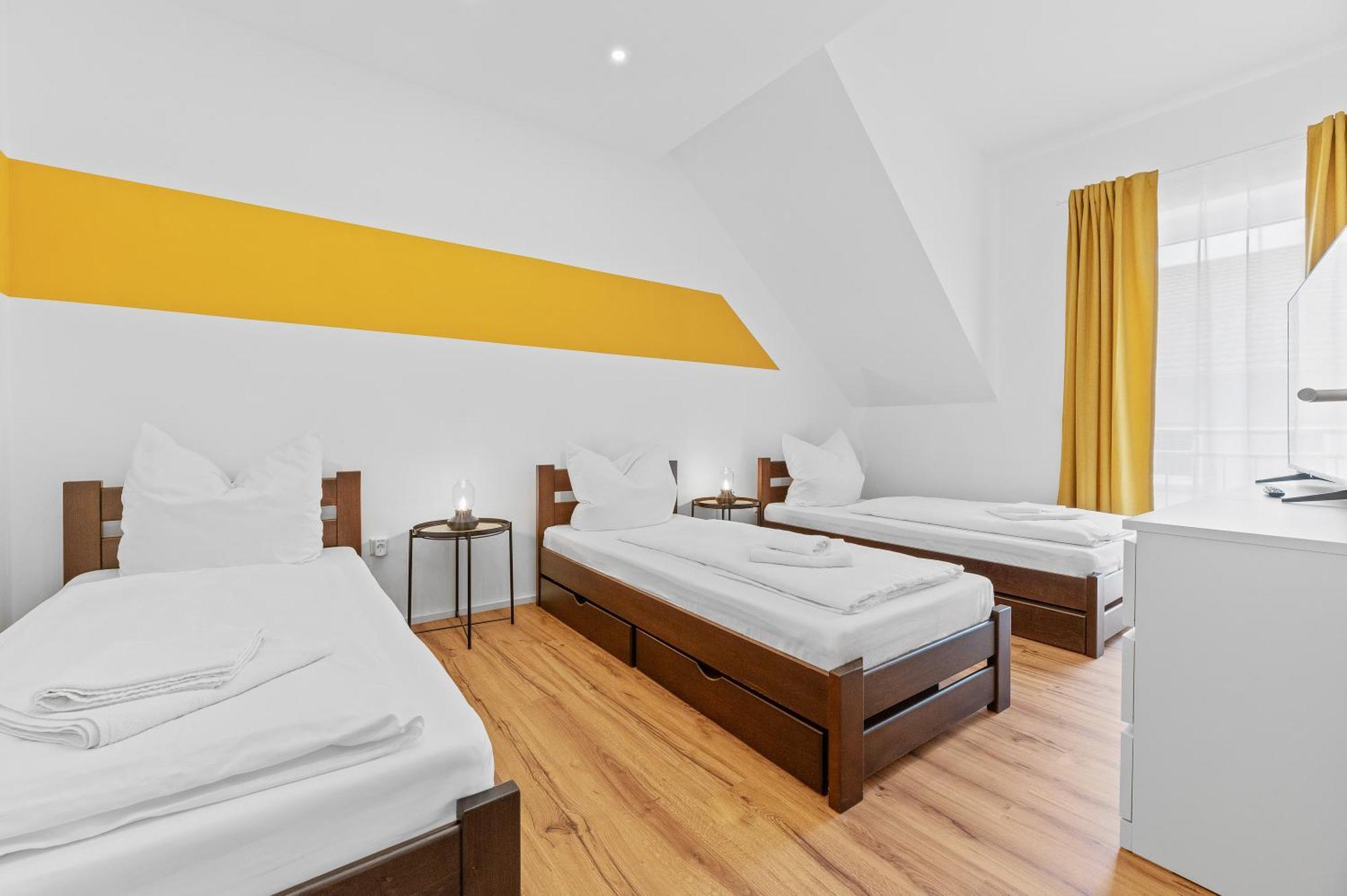 Golden Home With Barbecue, Yoga, Football Table Sinsheim Bagian luar foto